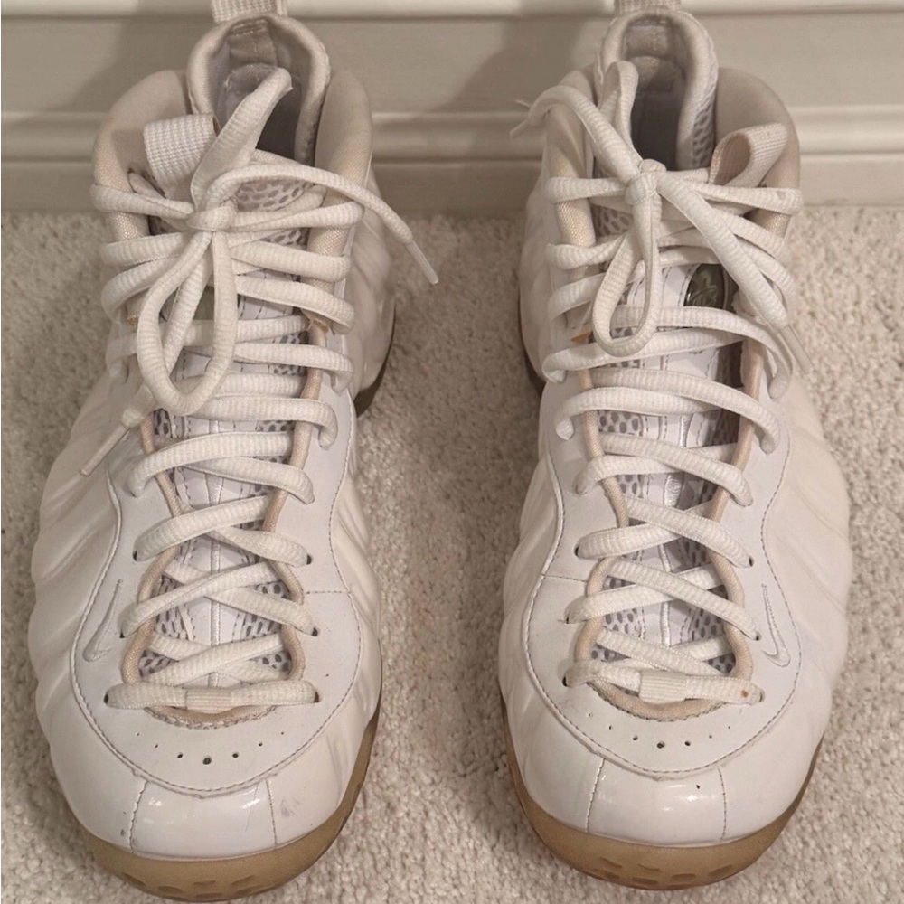 Nike Air Foamposite One White-Out Size 7